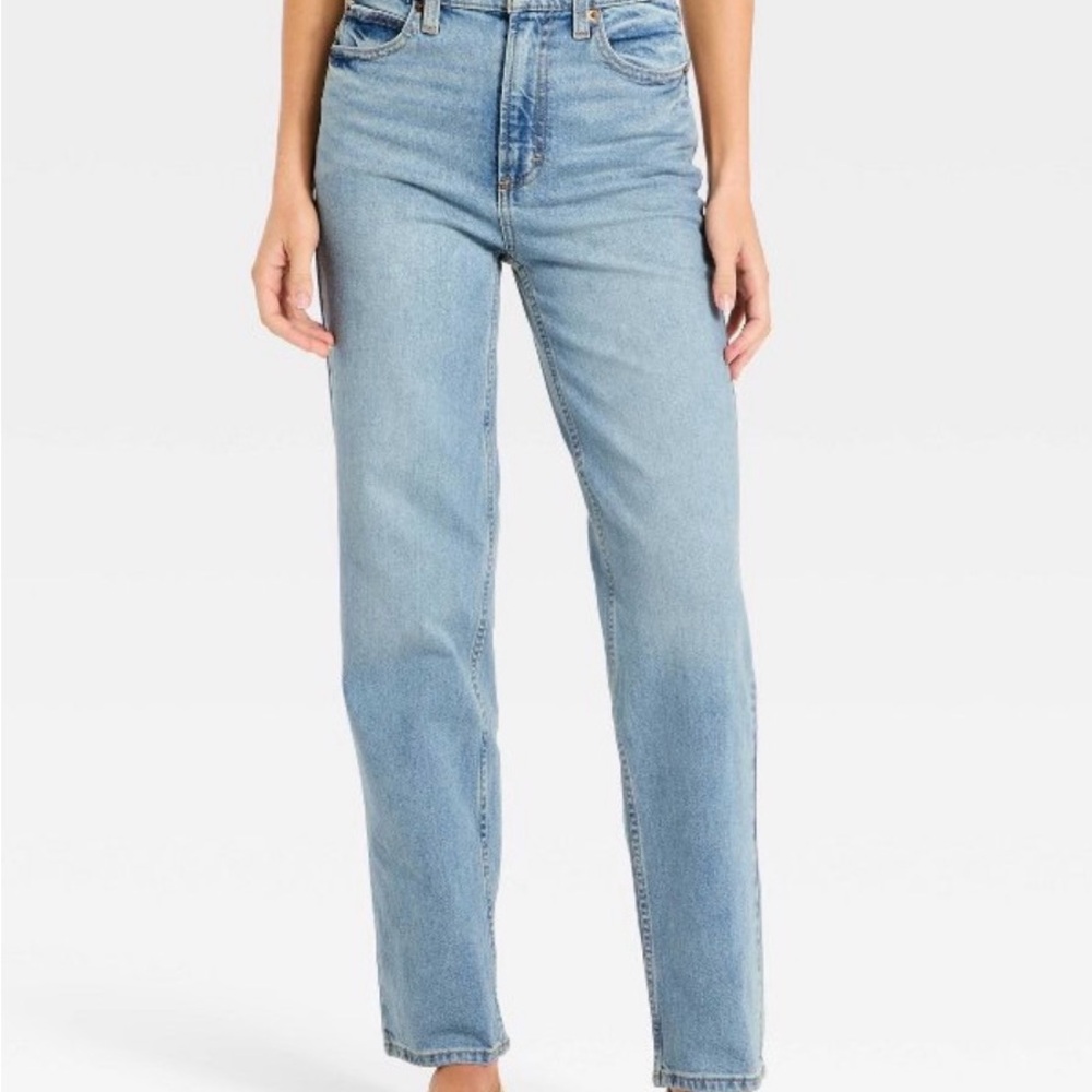 Universal Thread Vintage Straight Light Wash Blue Jeans